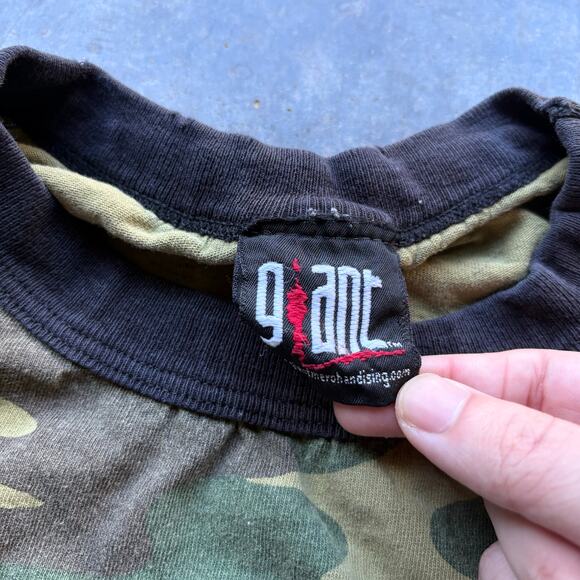 Rare Vintage Disturbed Camo band t-shirt - Picture 3 of 8